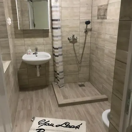 Big House Apartman Balatonfenyves