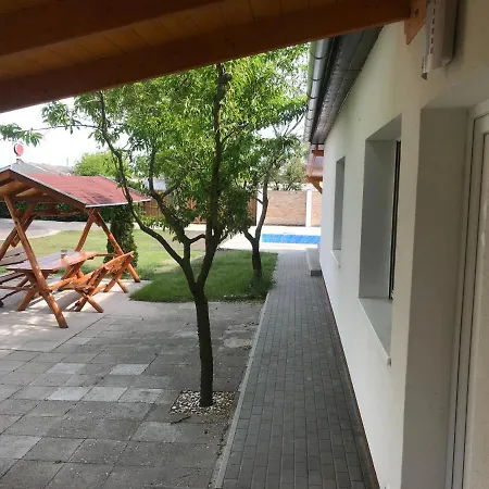 Big House Balatonfenyves