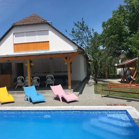 Big House * Balatonfenyves