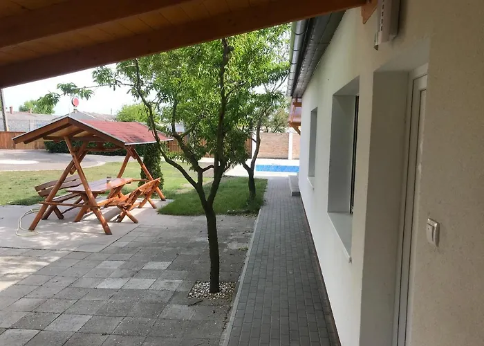 Big House Balatonfenyves